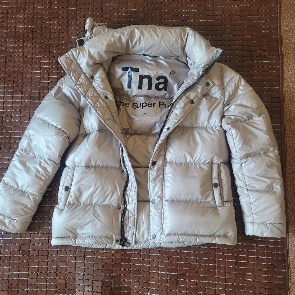 Aritzia Superpuff XS